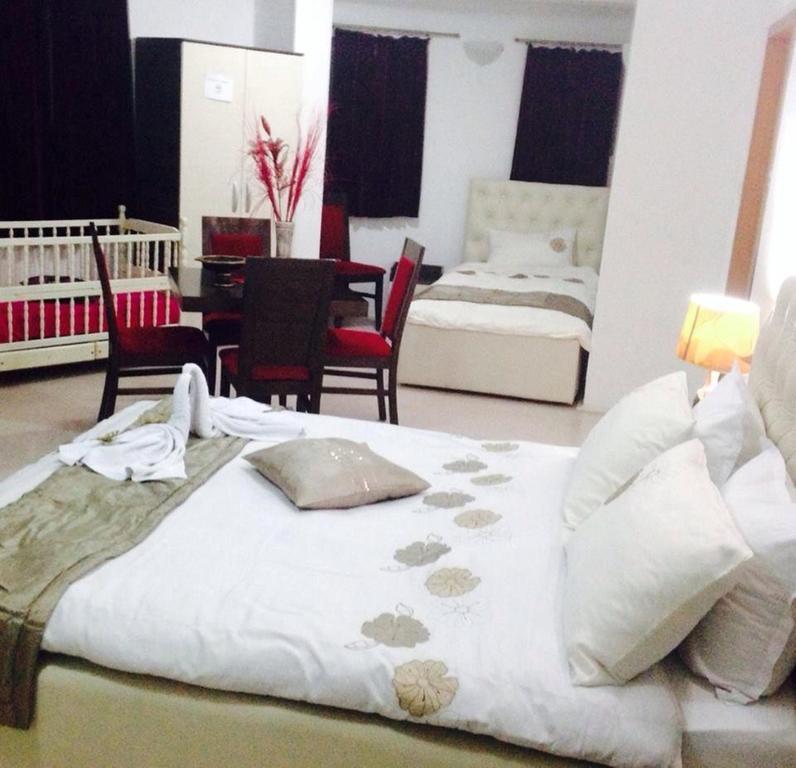 Villa Bella Boutique Hotel คาวาตราซิ ภายนอก รูปภาพ